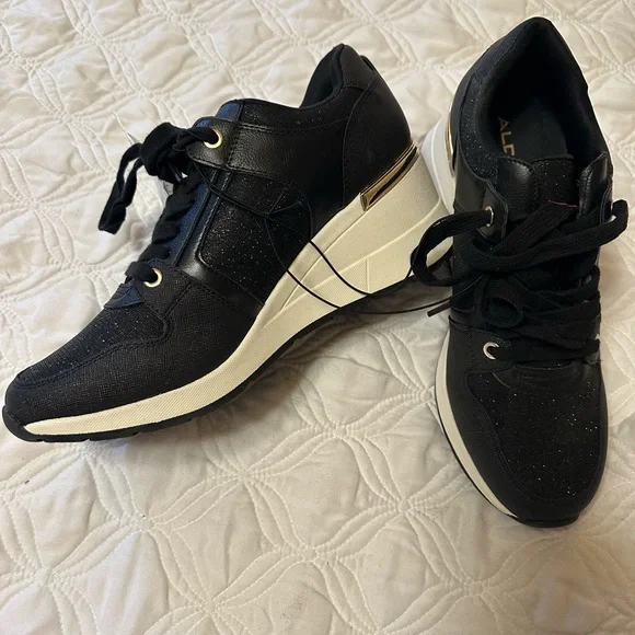 New |  ALDO black wallet for women - Picture 5 of 9